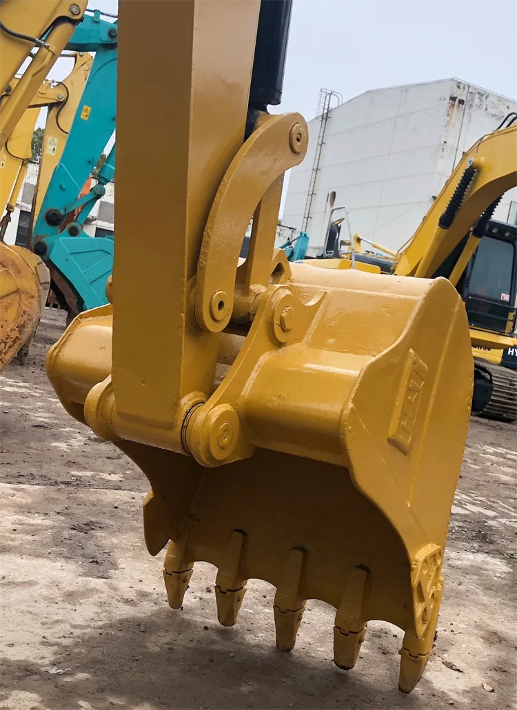 Б/у небольшой экскаватор для кошек! гидравлический CAT 306E2 в наличии
