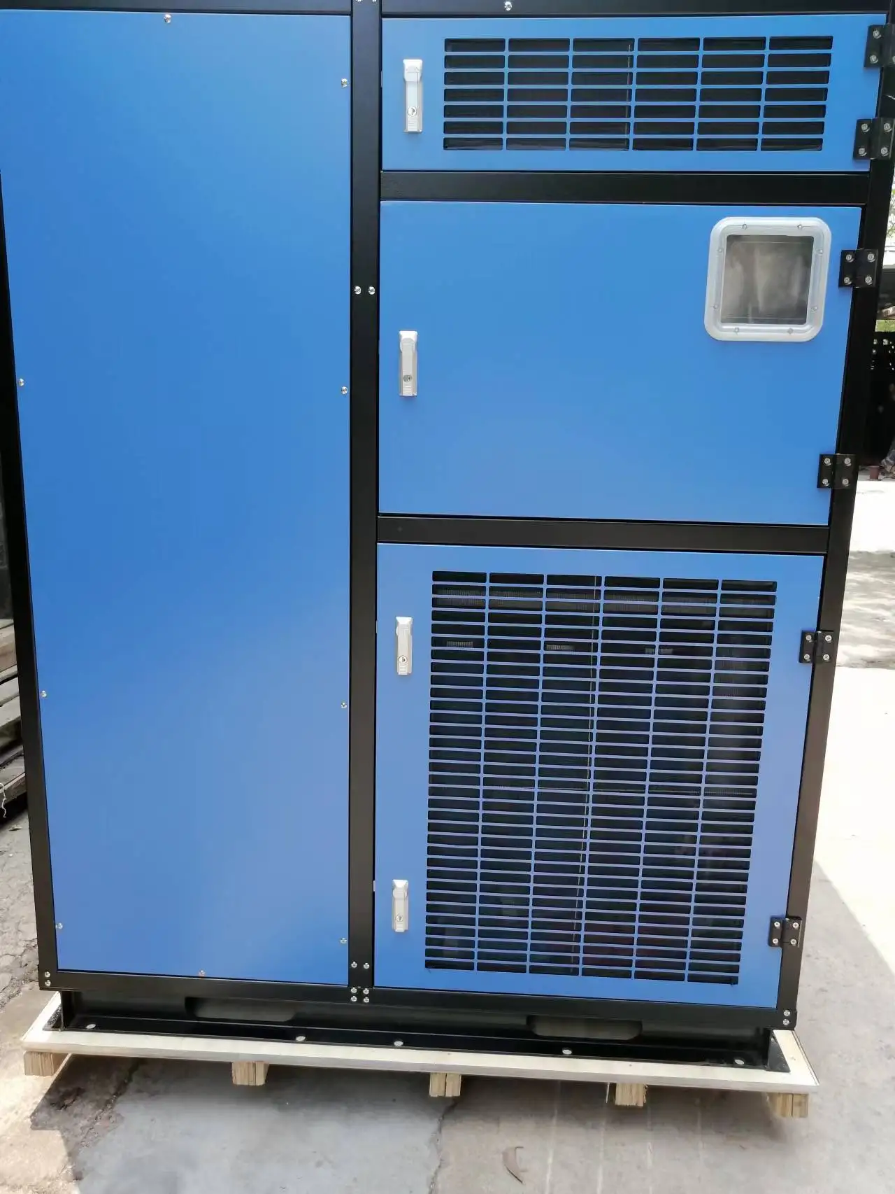 Air Water Generator, 1000L/D Solar Atmospheric Water Generator for Industry