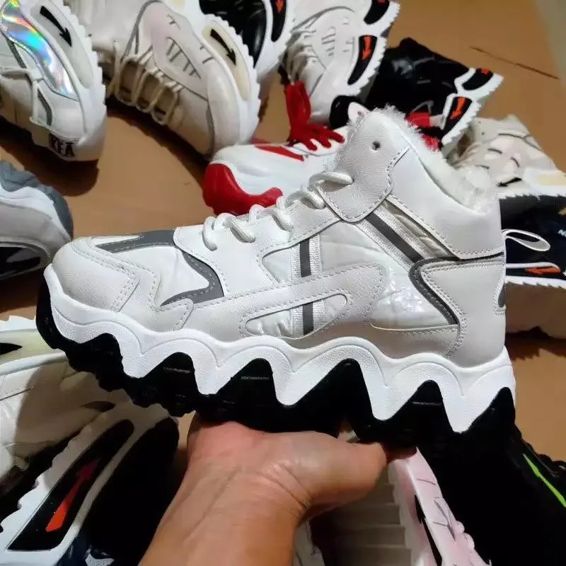 Clean branded used shoes bale branded sneaker and clothes wholesale branded second hand UK