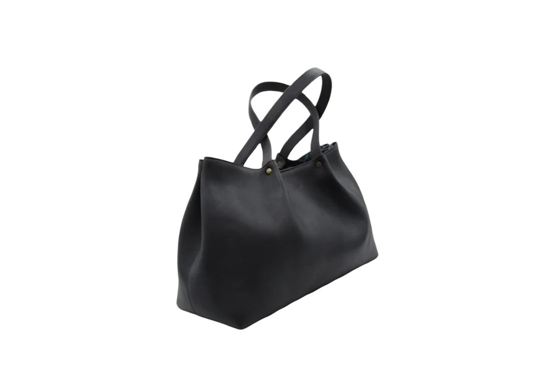 Customised Vintage Genuine Leather Black Tote Bag Women Hobo Office Travel Ladies Purse Two Handles Button Featuring