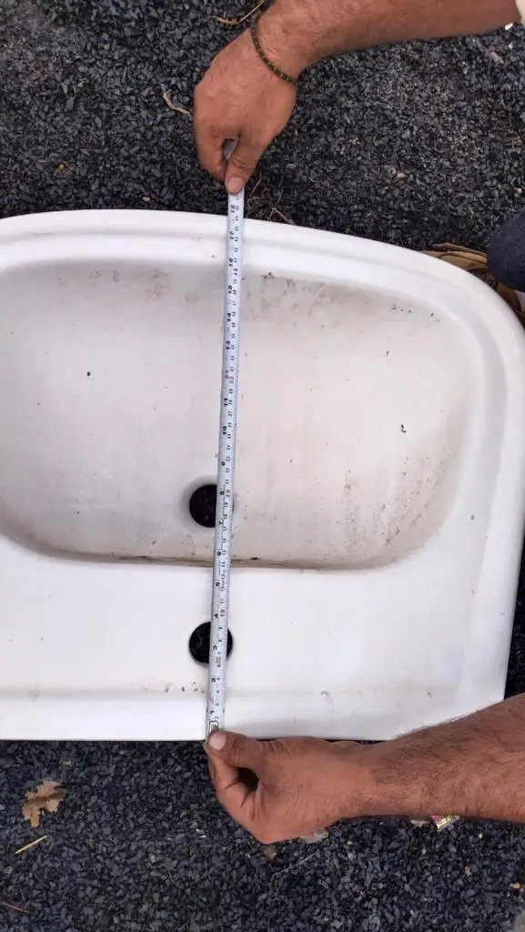 Ultimate Item Wash Basin with Half Pedestal Widely Demanded Ceramic Material 2022 Trendy Wash Basin 22x18 High Grade