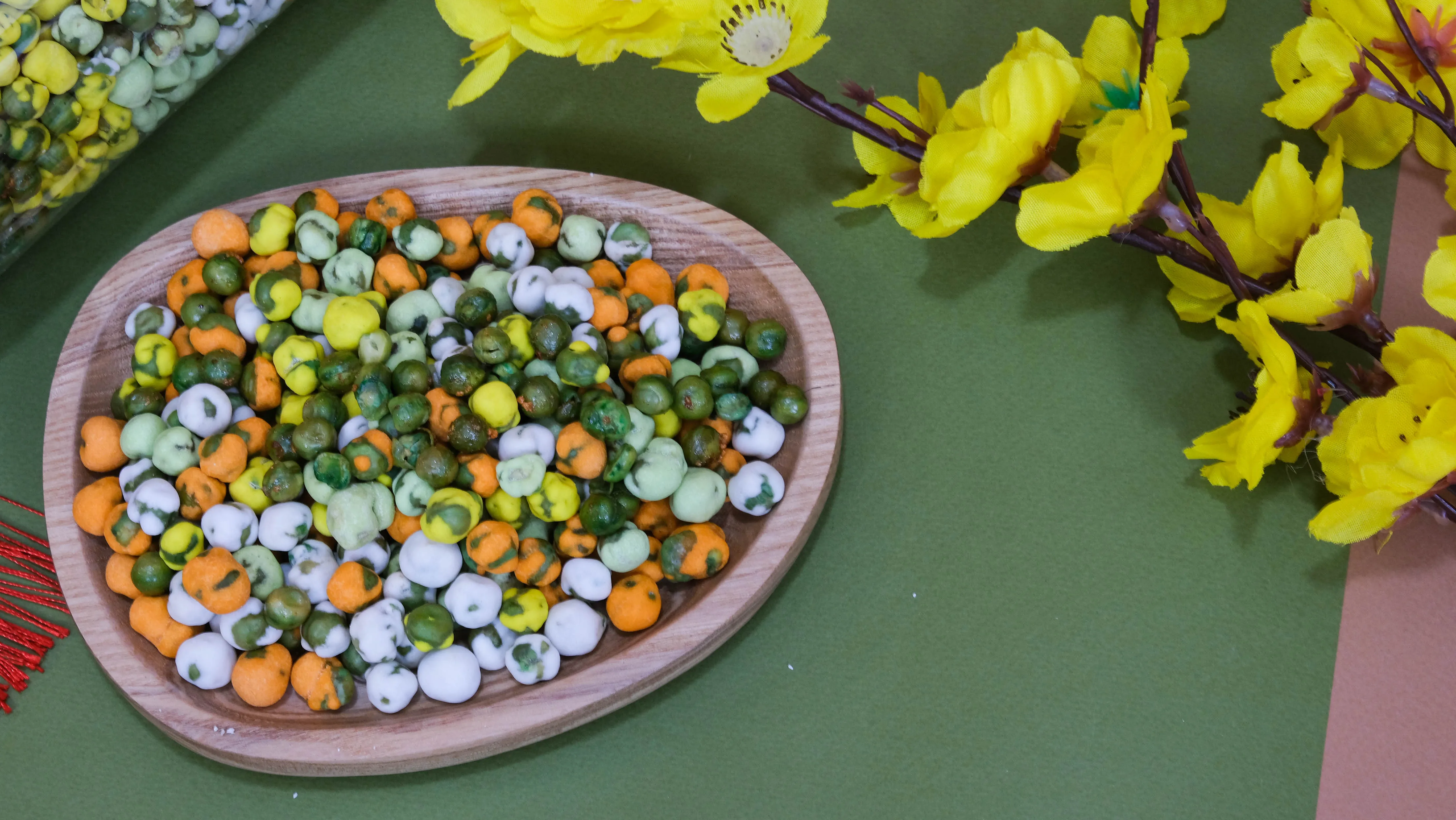 Products of Vietnam Bean Snacks Mixed Nuts Coated Green Peas Protein Healthy Eat Directly High Quality Haccp Per OPP Bag OEM/ODM