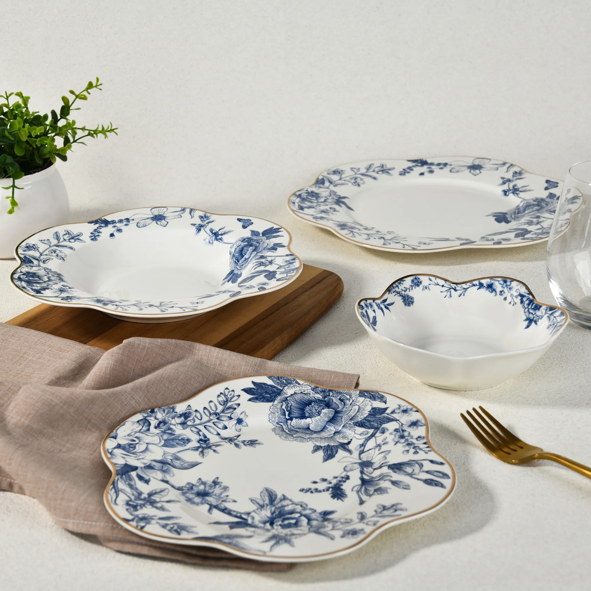 24pcs Luxury With Gold Rim Ceramic Plate Dinner Porcelain Dishes Set Tableware Dinnerware Sets