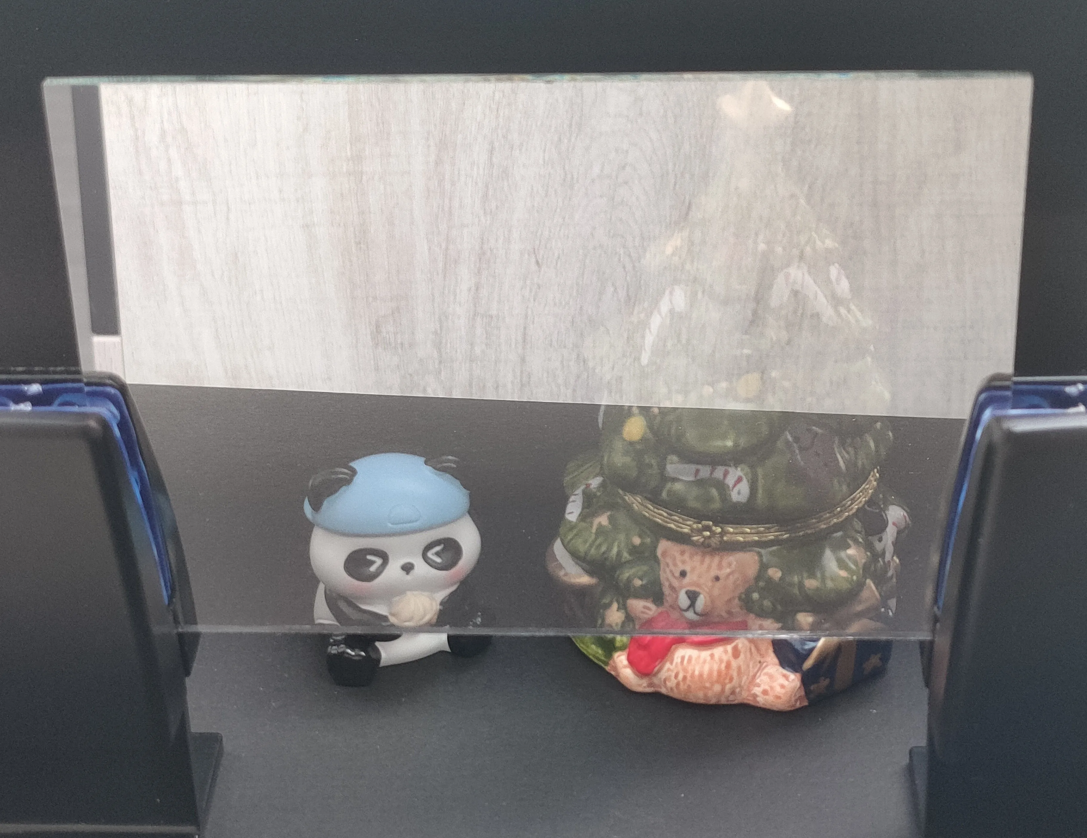 Factory direct sales waterproof high reflective mirror display glass transmittance for smart display advertising screen