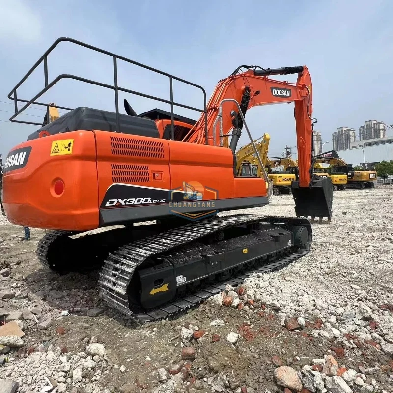 High Performance Used Doosan DX300 Excavator Korean 100% Original Hot Sale with Core Components Pump Motor Bearing