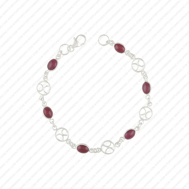 Wholesale 925 Sterling Silver Fine Chain Bracelet Handmade Natural Garnet Oval Cut Stone Bracelet For Your Family And Friends.