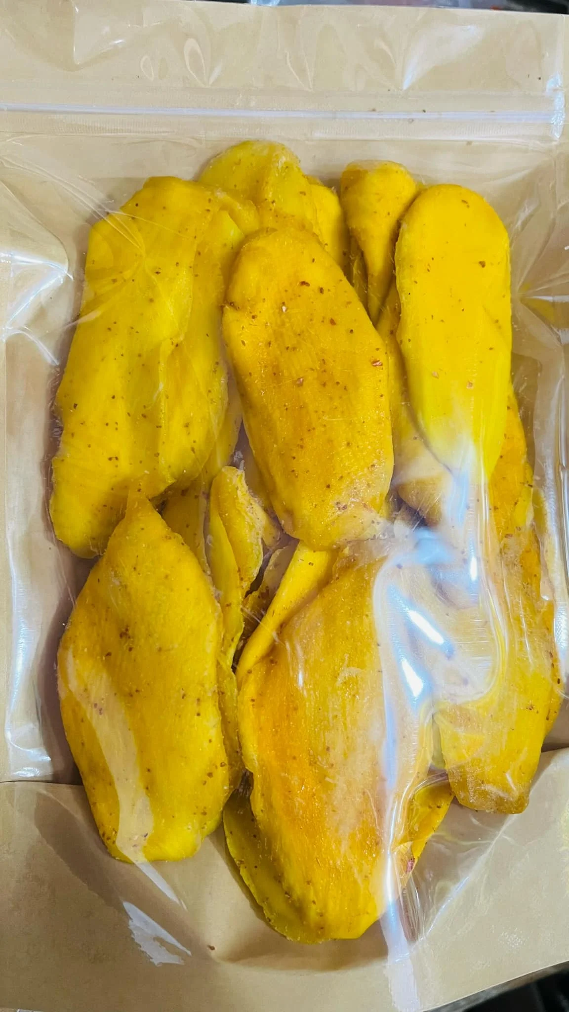 Вьетнамское сушеное манго органическое с натуральным сладким вкусом умеренно кислое сделано во Вьетнаме фермы голубых лотосов