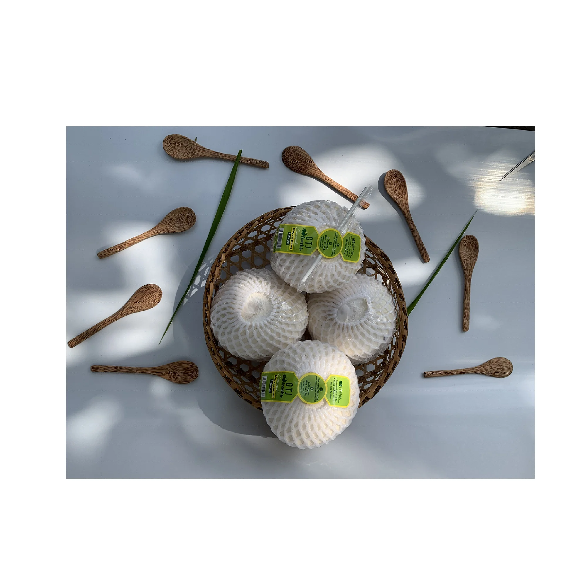 Top Quality Ready to Drink Purify and Detoxify the Body Fresh Fruit Water White Coconut From GTJ Fresh With Factory Price