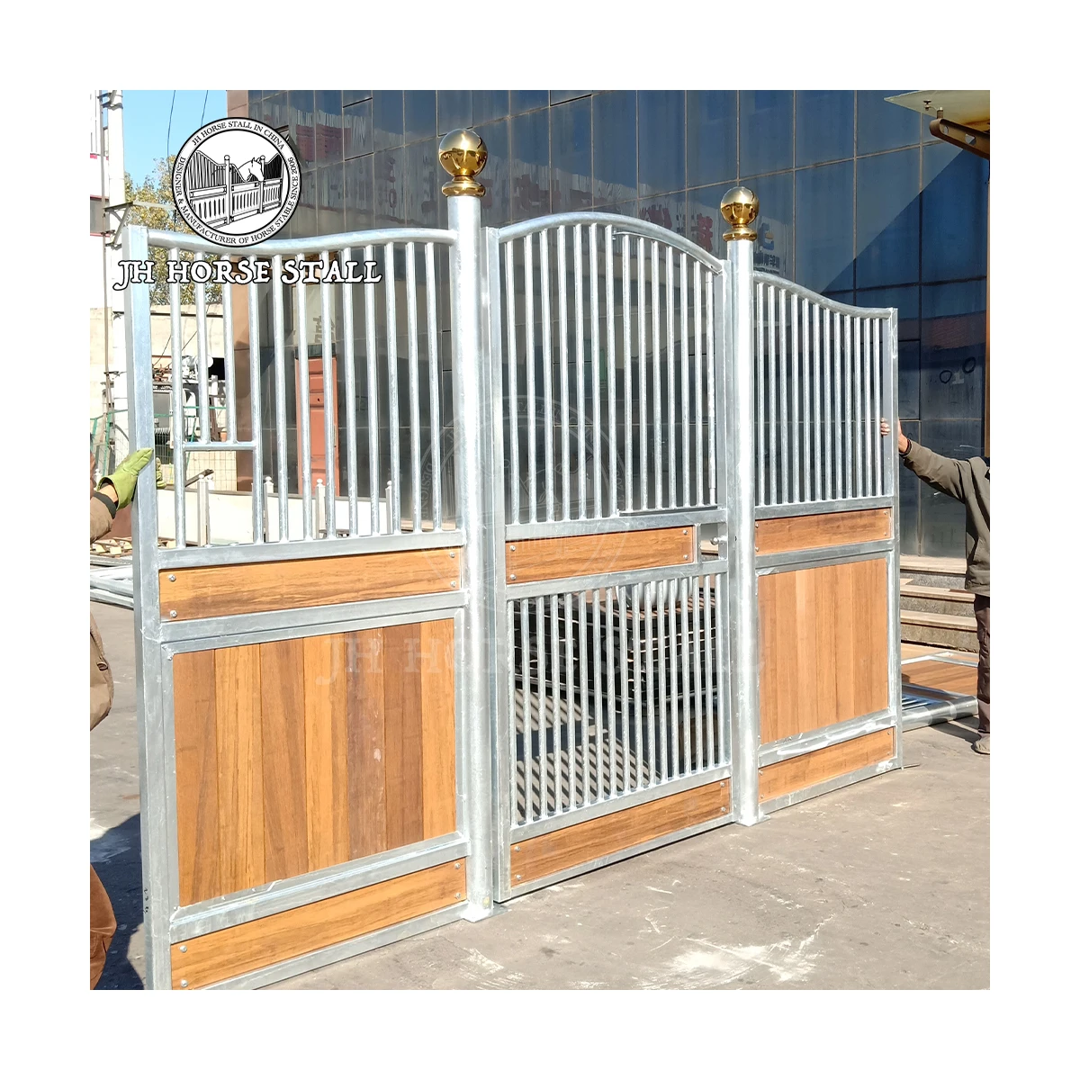 JH E08 Direct Factory Professional Manufacturer Steel Frame Structure Horse Stable for Sale