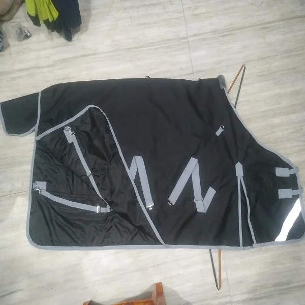 Detachable Neck cover Horse Rug Waterproof Turnout Combo Horse Rugs Reflective Strips durable Manufacturer Kanpur India