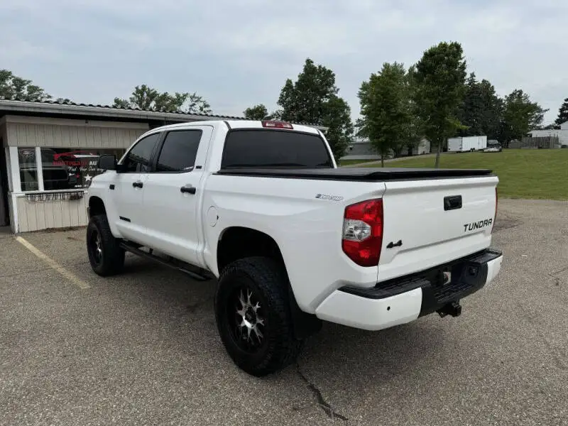 2020 Toyota Tundra CREWMAX SR5 один владелец оптовая продажа дешевый Подержанный автомобиль MP3 БЕСКЛЮЧЕВОЙ вход электростеклоподъемники электрическое топливо автоматический