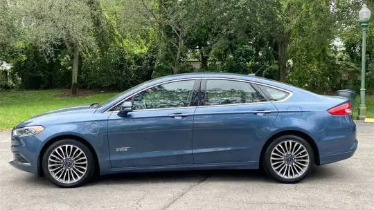Б/у 2018 Ford Fusion Energi SE FWD