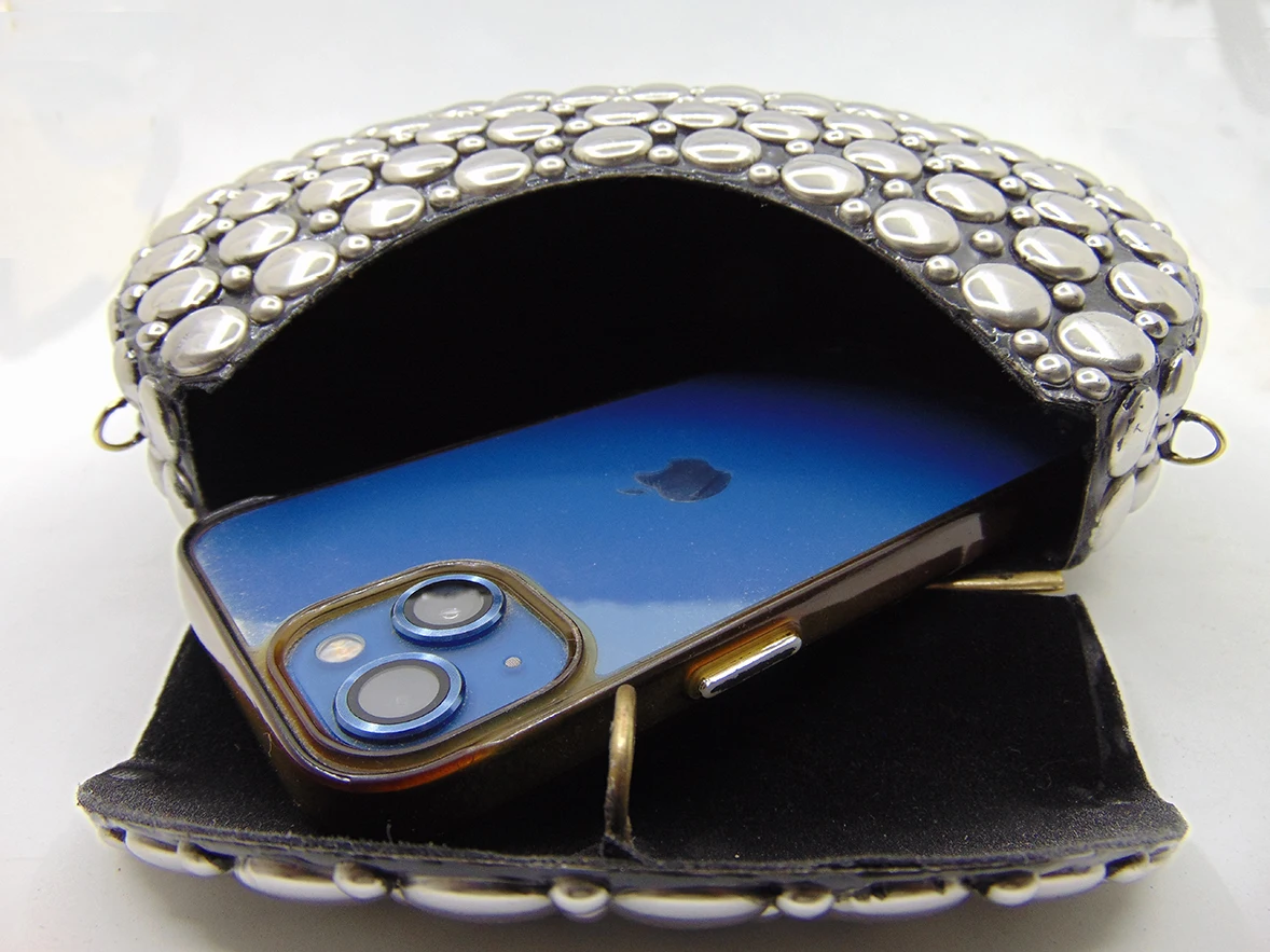 2024 Fashion Handbags Sling Girls Round Silver Metal stud clutch party bag Bags Luxury Crossbody Women Designers  silver Color