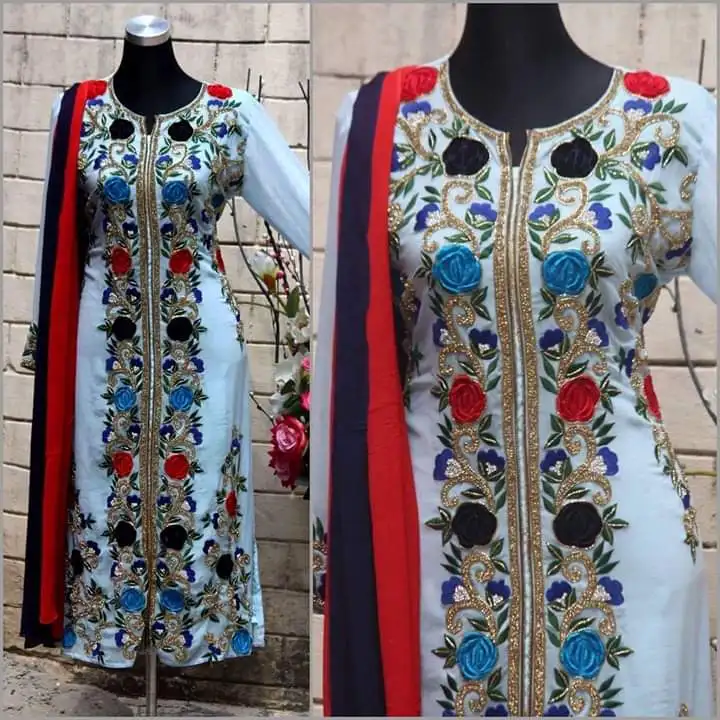 Современный модный дизайнерский индийский пакистанский лужайный льняной хлопковый жоржет костюмы из 3 предметов доступны по оптовой цене.