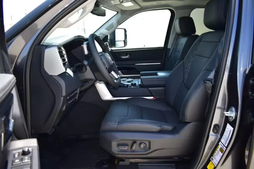 2023 TOYOTA SEQUOIA ограниченный Гибридный V6 3 5L турбо 4WD 8-местный автоматический