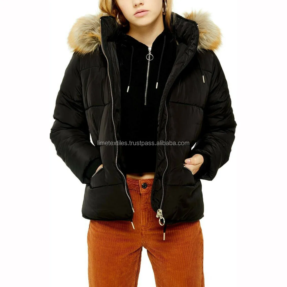 Fashion Warm Shiny Padded Puffer Jacket Black Short Women Quilted Coat Puffer coat with big fur hood Black Shiny Puffer Coat