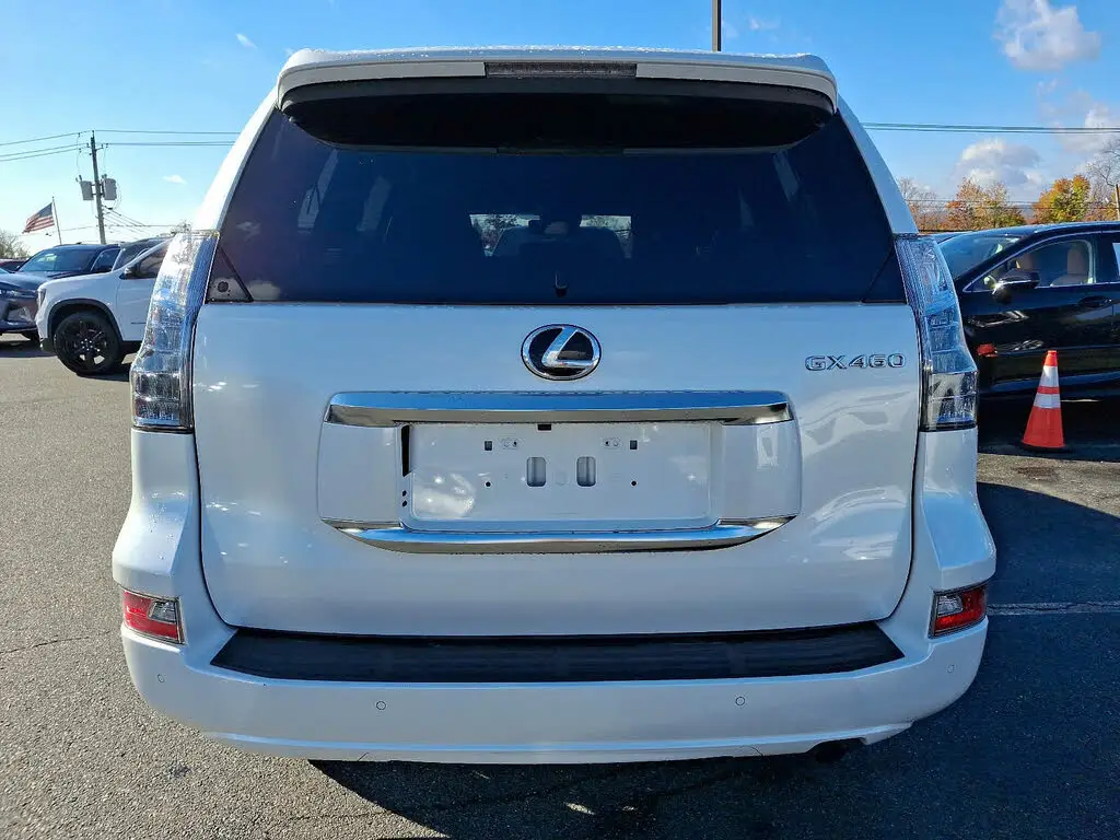 READY TO SHIP L E X U S GX 460 LUXURY AWD FULL OPTION