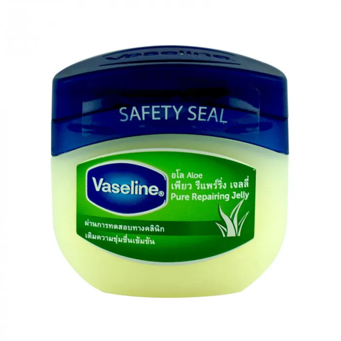 Readily available Natural Moisturizing vaseline Lip Balm Repair Exfoliating Organic Plumper Vegan Lip Balm