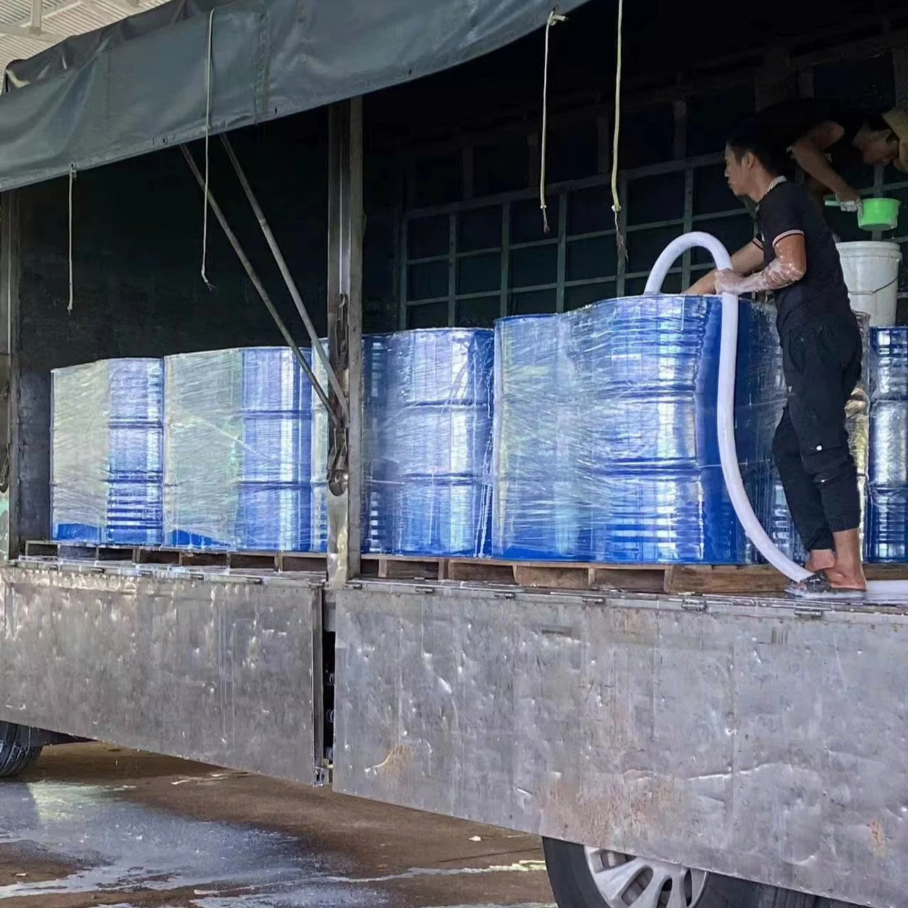 Натуральный каучук латексный латекс HA 60% DRC жидкое латексное сырье, упакованное в барабаны