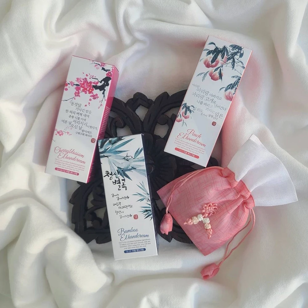 Best Selling Hands & Feet Care Products EL HANDCREAM- BAMBOO Nourish Your Hands and Nails Portable Cosmetics