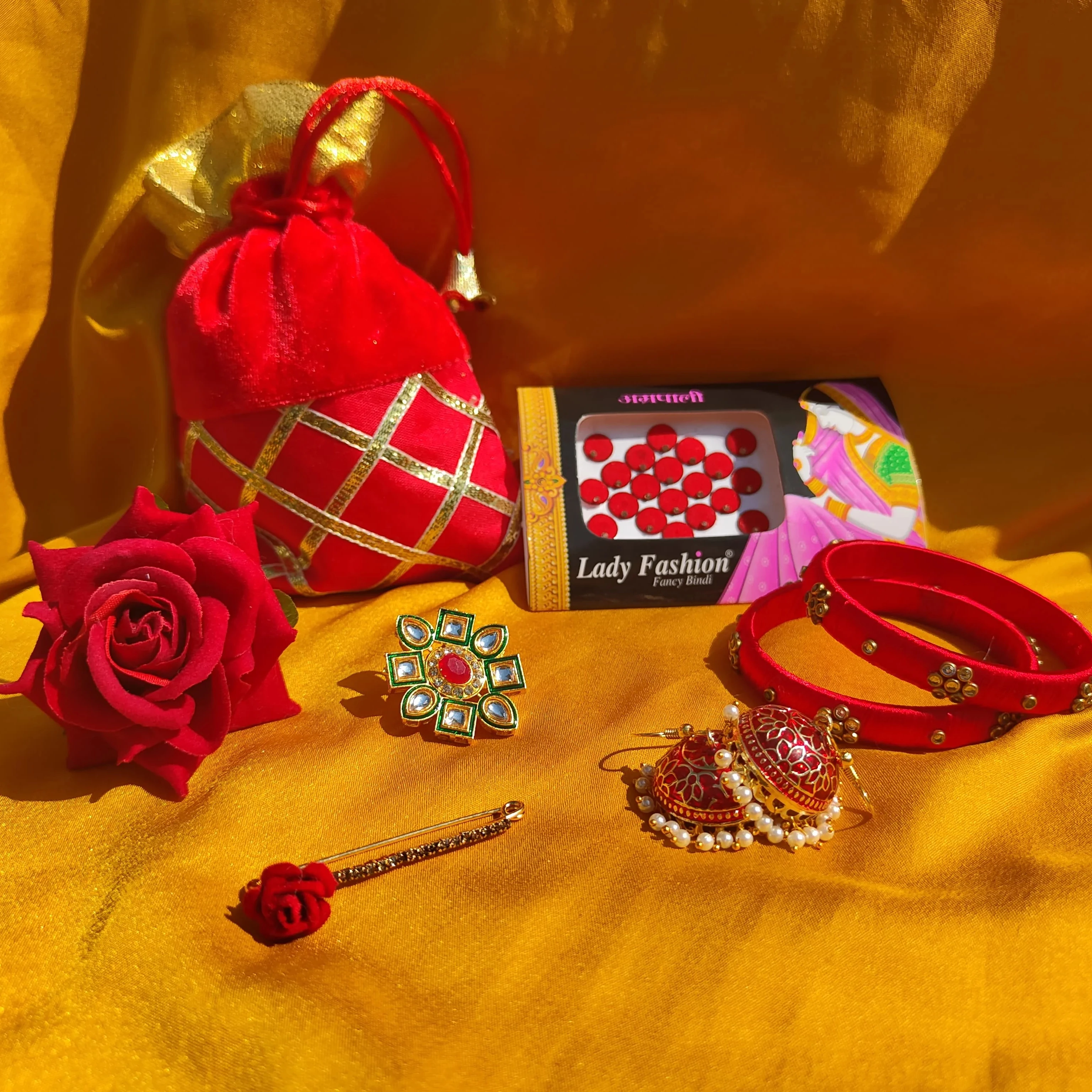 Combo Of 7 Wedding Favor Wholesale Party Return Gift Potli Bag Bangle Hair Pins Cloth Pin Bindi Kundan Ring Earrings Giveaways