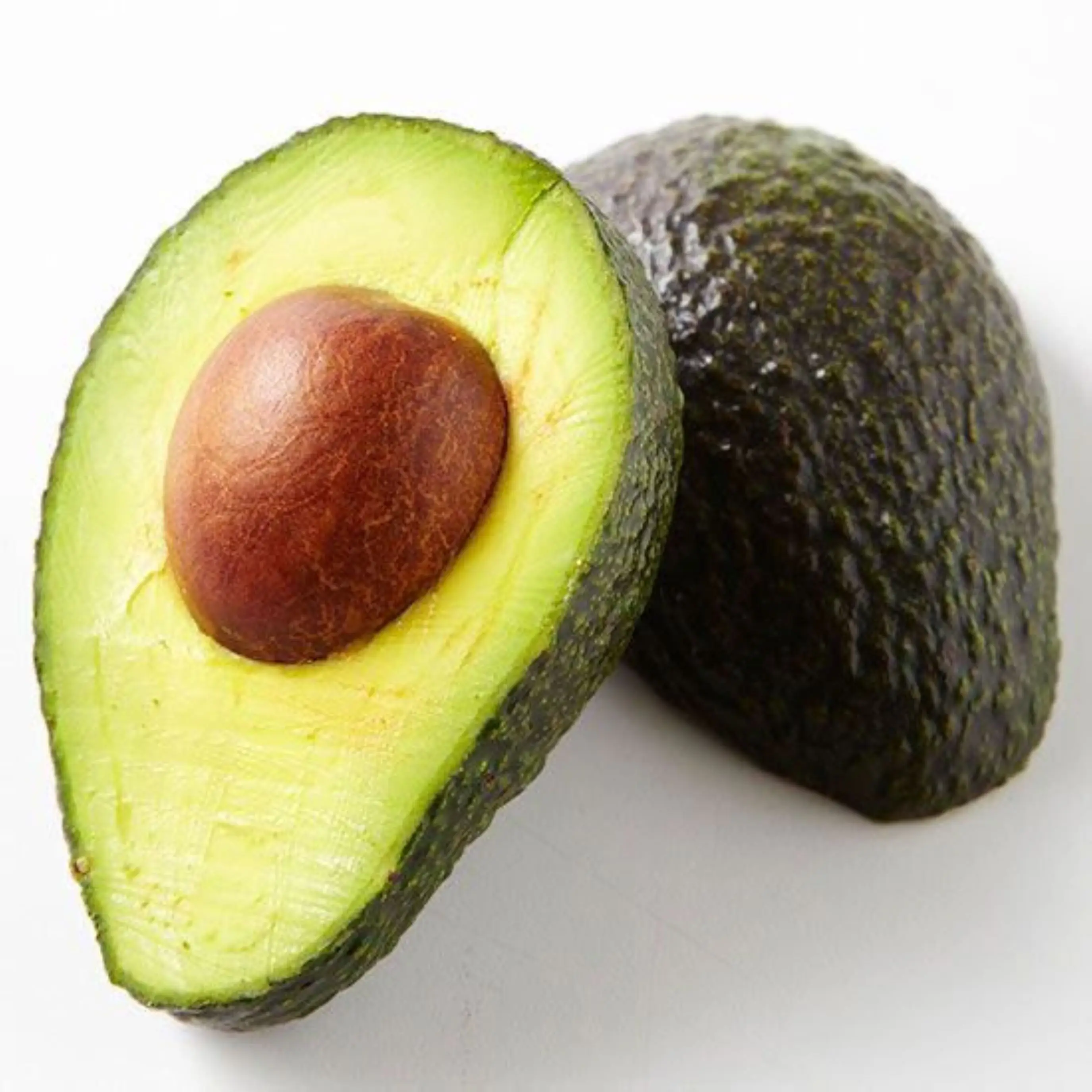 Органический свежий авокадо доступен для продажи