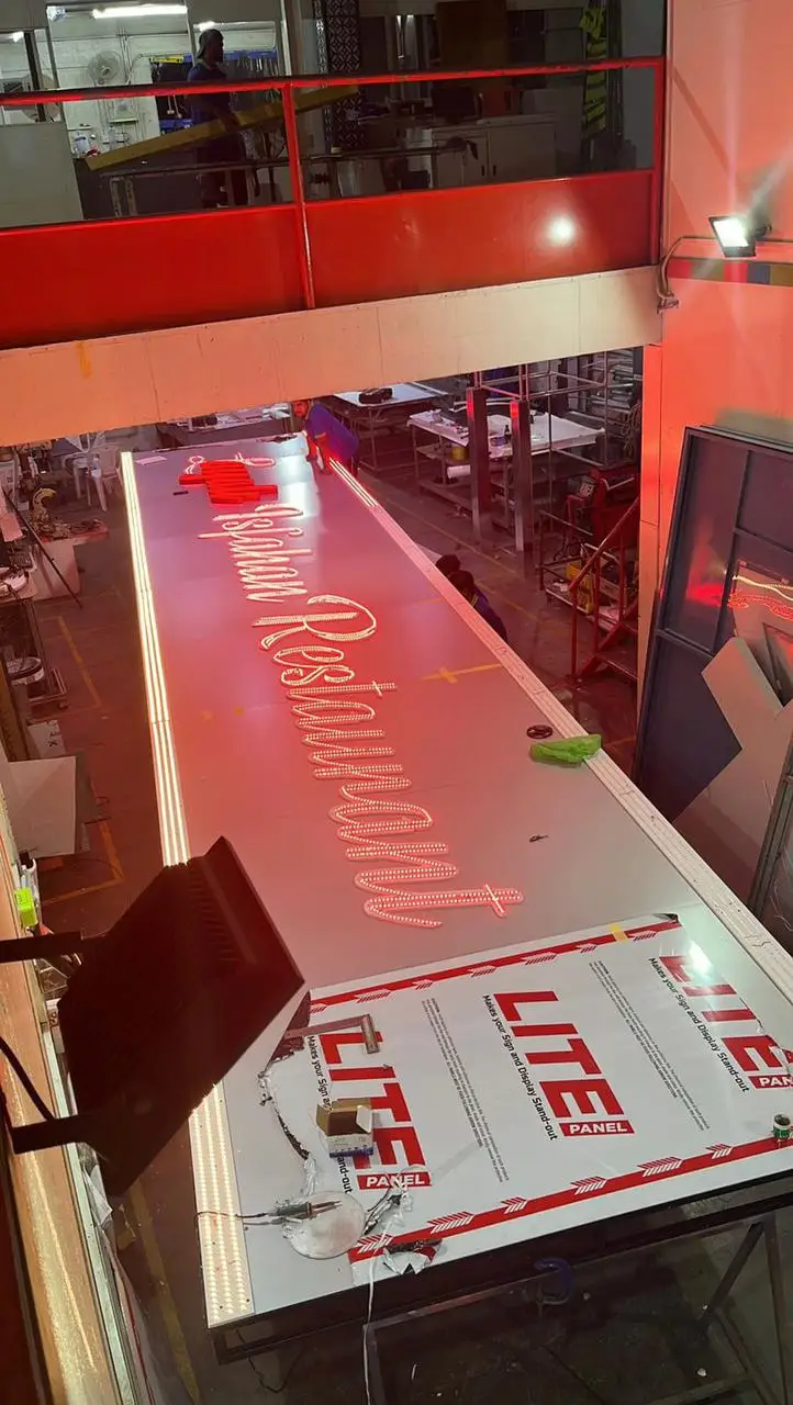 LITEPANEL Sparkling Finish PVDF Thrice Coated Sign & Display Board Cheap Aluminum Composite Panel Material | LDPE Core ACM / ACP