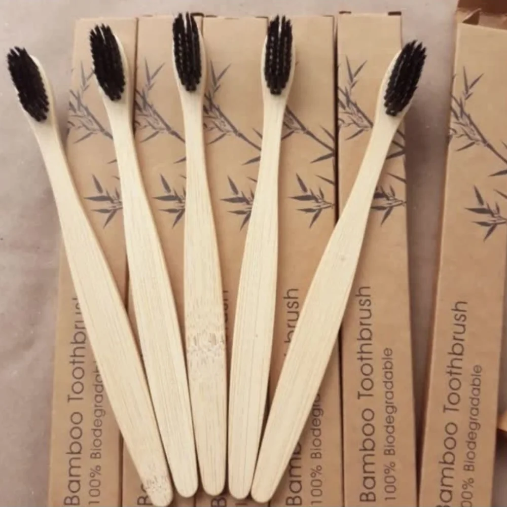 Натуральная бамбуковая щетка с мягкой щетиной черная зубная деревянная ручка оптовая продажа для отелей во Вьетнаме