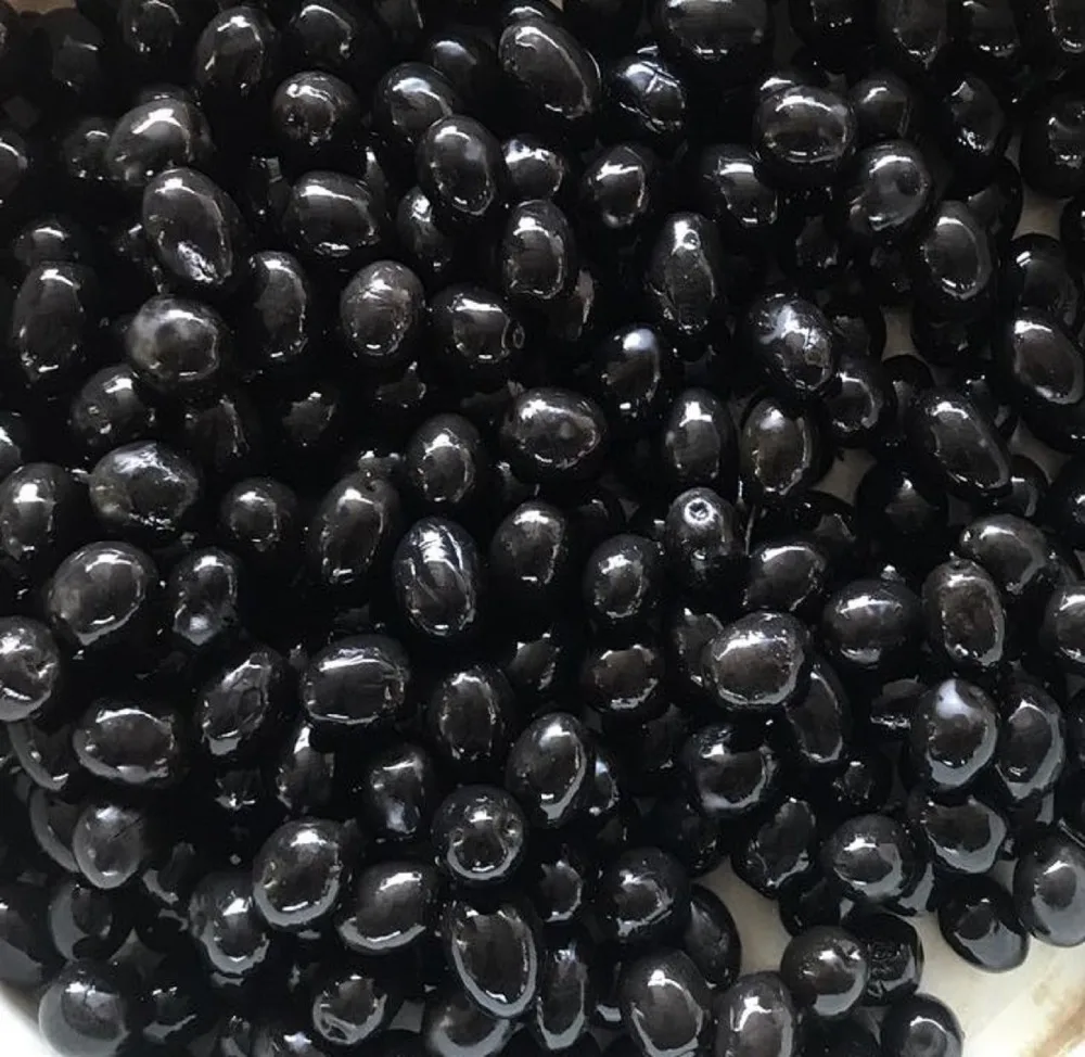 Black olives slice for pizza