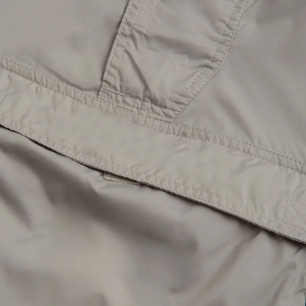 Custom streetwear vintage nylon wind runner manufacturer lightweight men retro embroidery track anorak windbreaker jacket