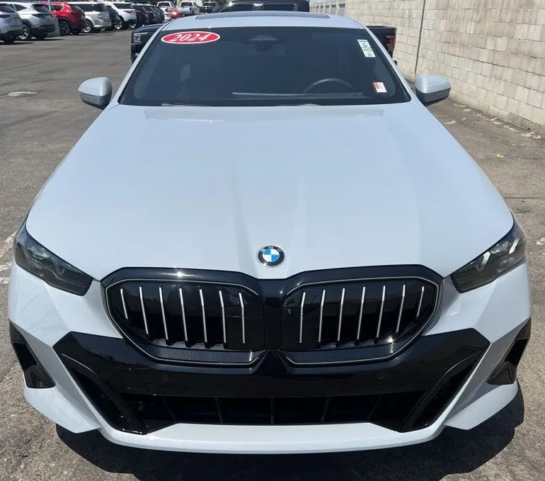 Б/у 2024 B M W 5 series 530i RWD