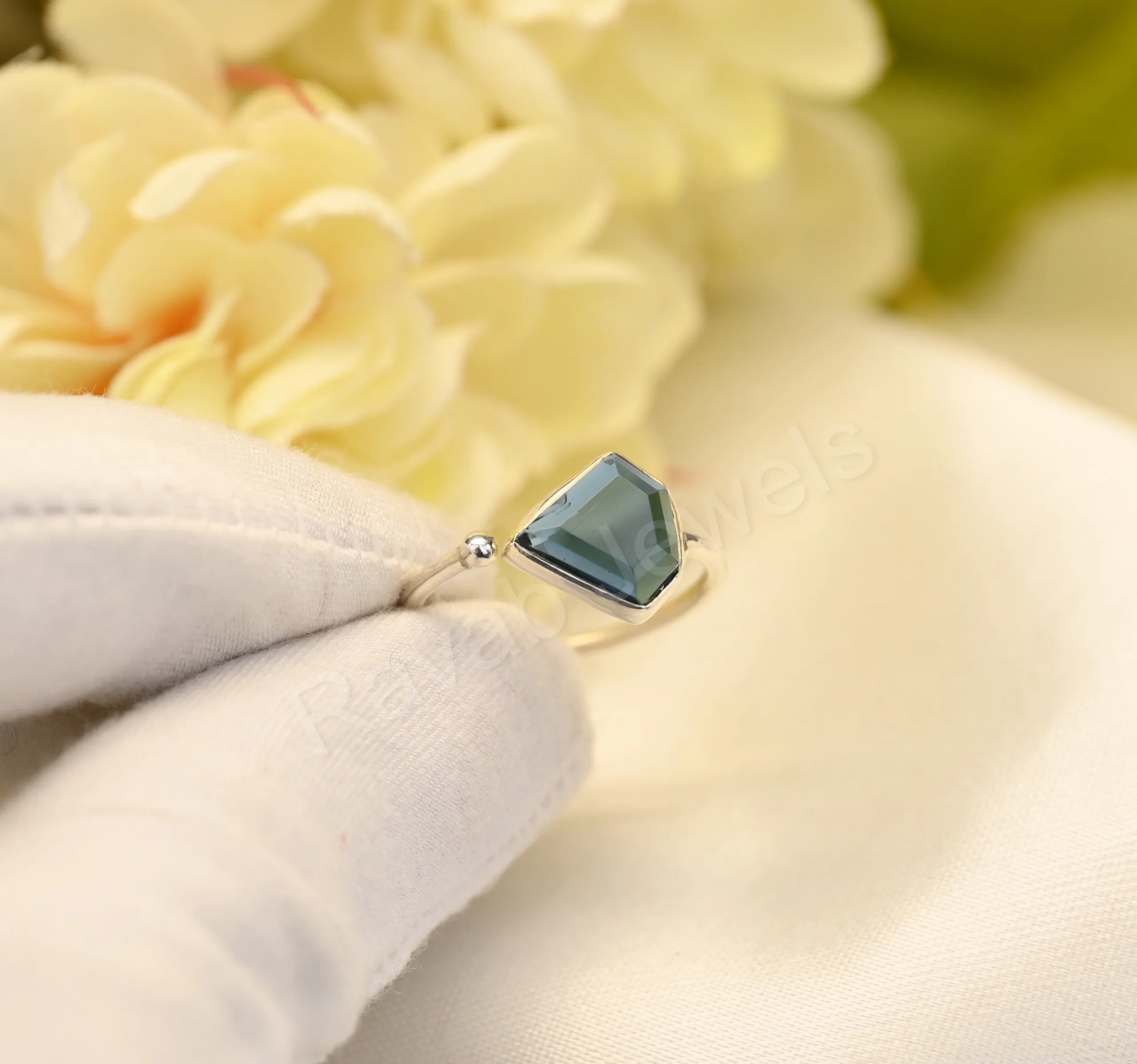 Fine Quality 925 Sterling Silver 10X10mm Iolite Quartz Blue Eternity Vermeil Adjustable Gemstone Ring Jewelry For Wedding Gift