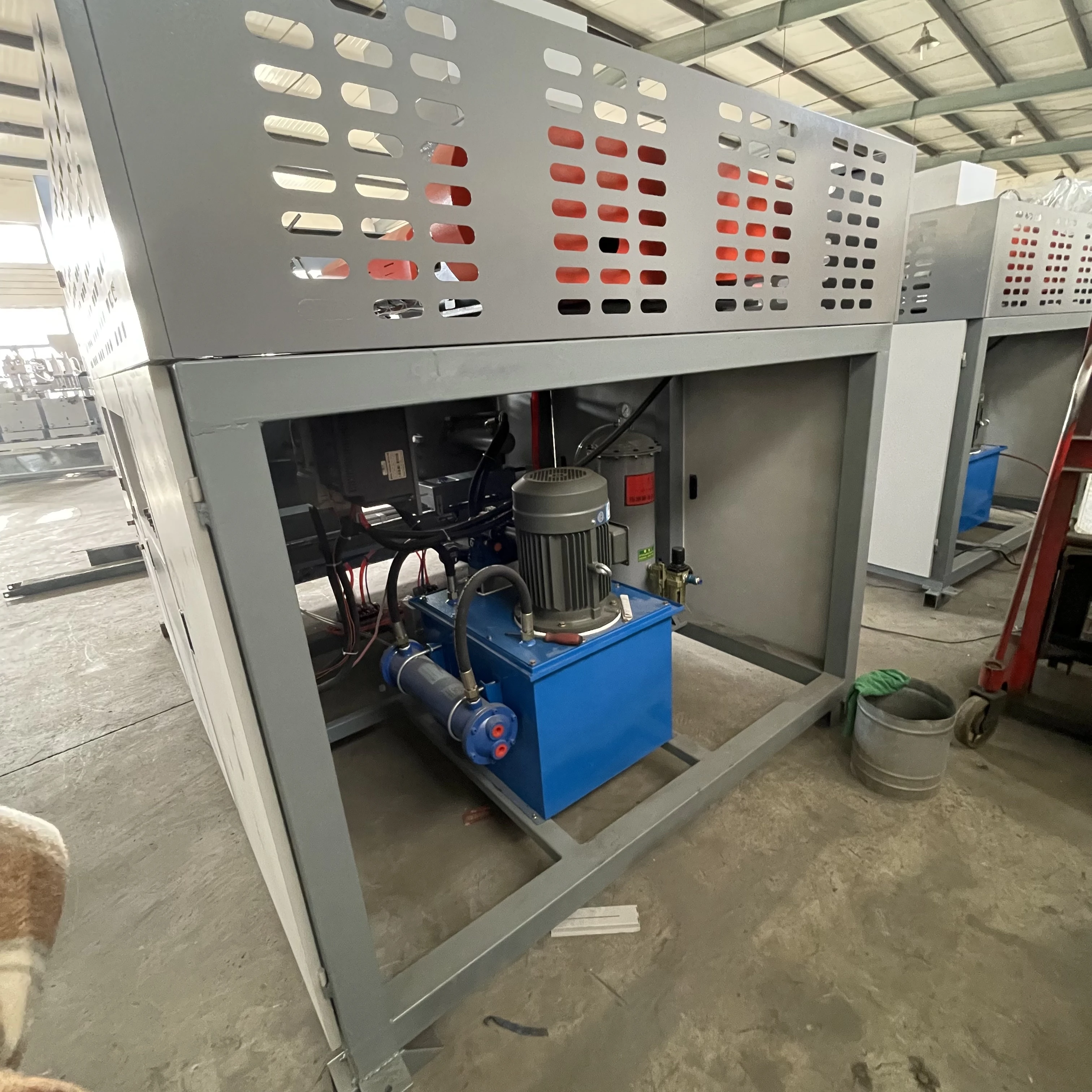 Plastic Can Extruder PP/PE Bottle Production Machine HDPE Bottle Blow Modling Machine