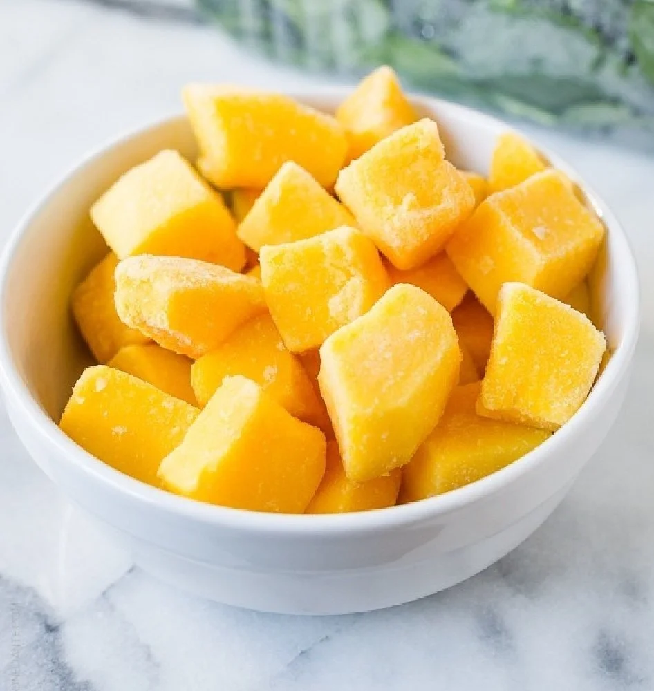 FRESH FROZEN MANGO CUBES FOR HEALTHY SNACKING / HIGH QUALITY / AFFORDABLE BULK DEAL / MADE IN VIETNAM