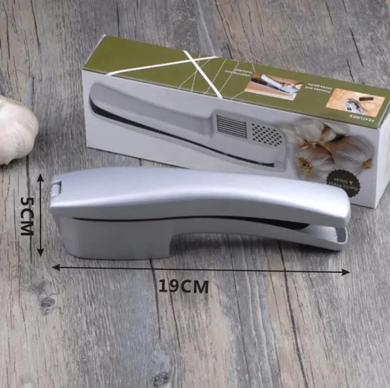 Garlic Press Mincer Ginger Crusher Peeler Squeezer Heavy Duty Aluminum Alloy Garlic Presser Chopper Professional Food Grade