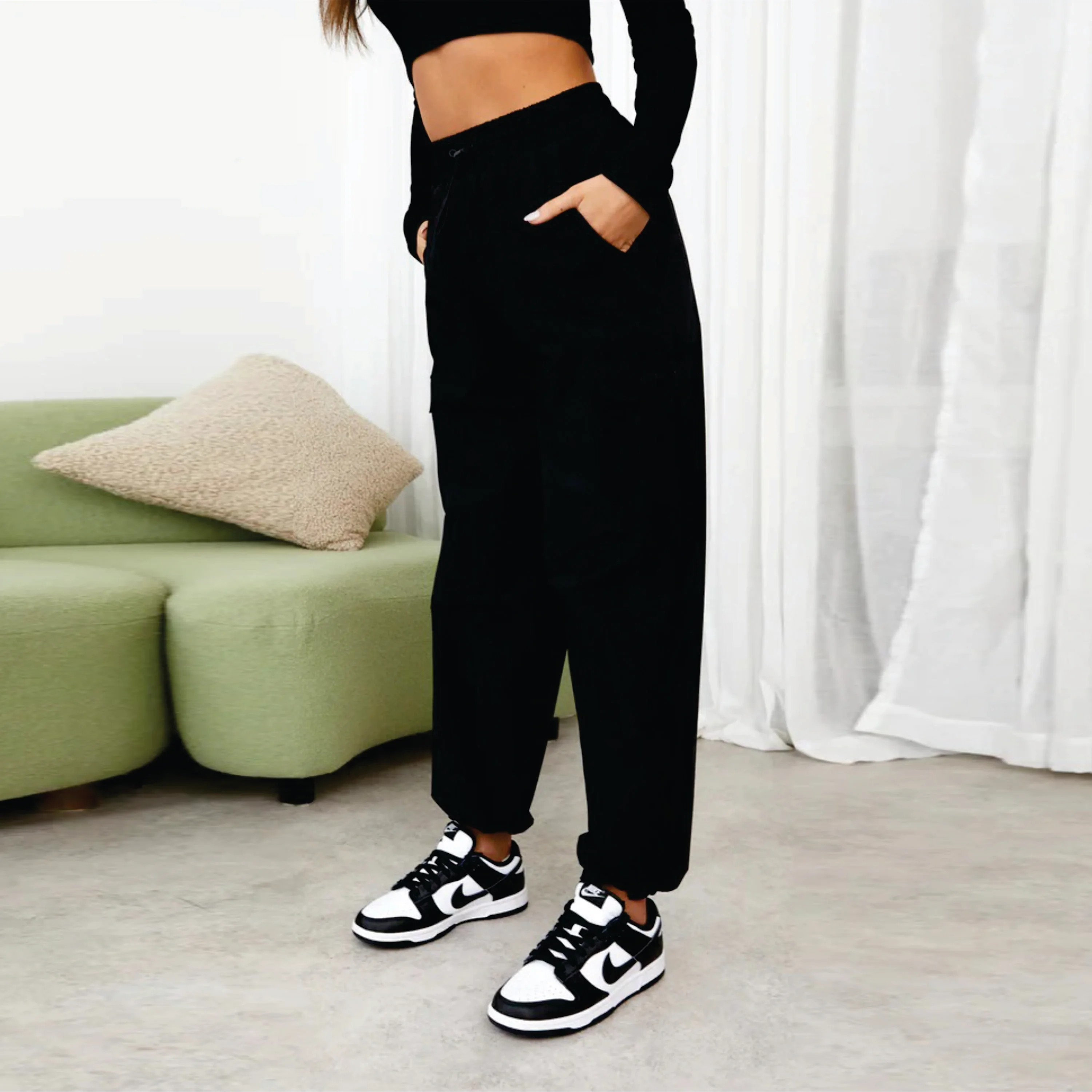 Relaxed Fit 85% Polyamide 15% Elastane Black Utility Woven Cargo Top & Pant Womens Tracksuit