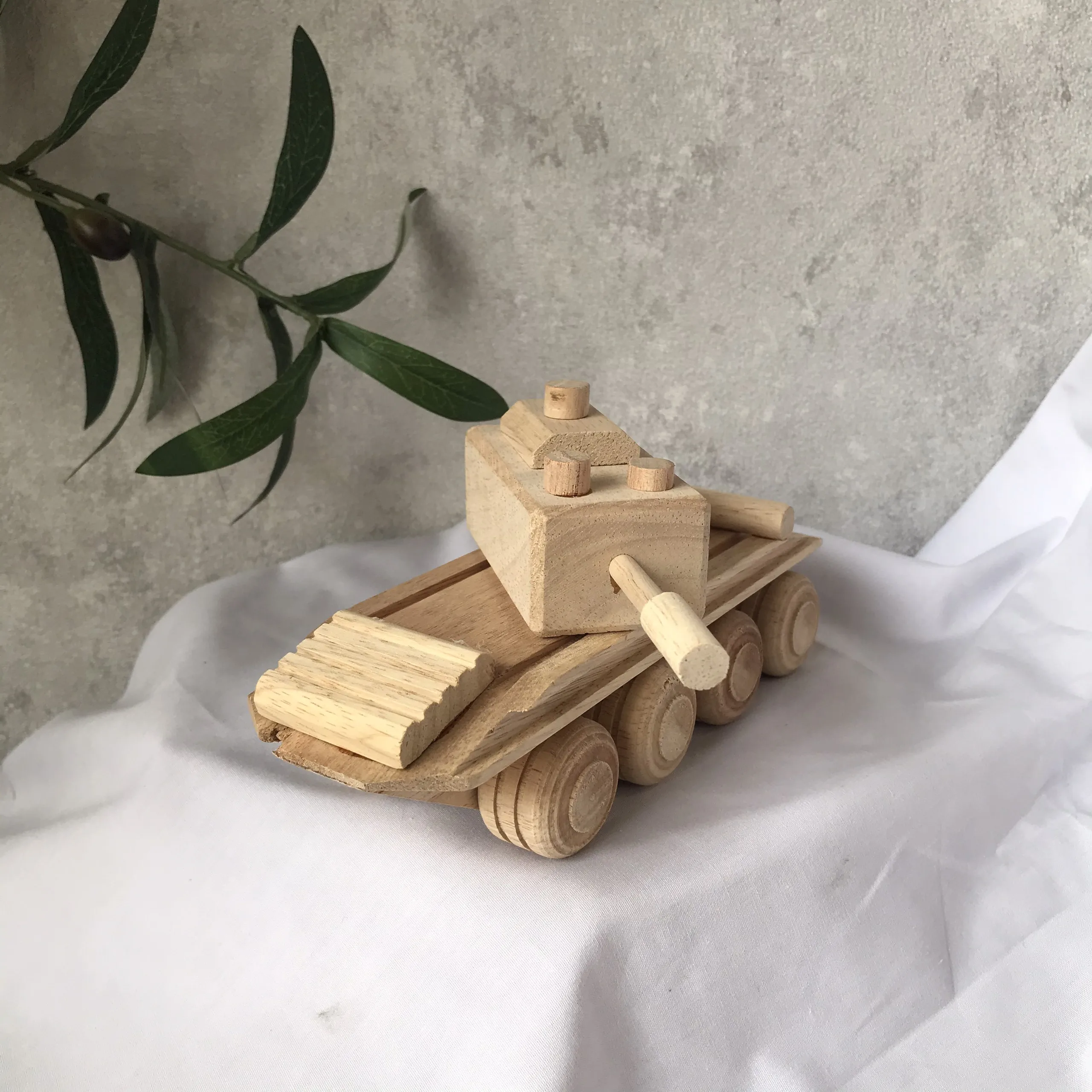 Ecological Wooden Toy Army Tanks