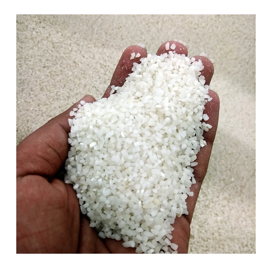 Best Rice Manufacturer Supplies Vietnam fragrant rice 100% broken, sortexed of newest crop for worldwide wholesalers