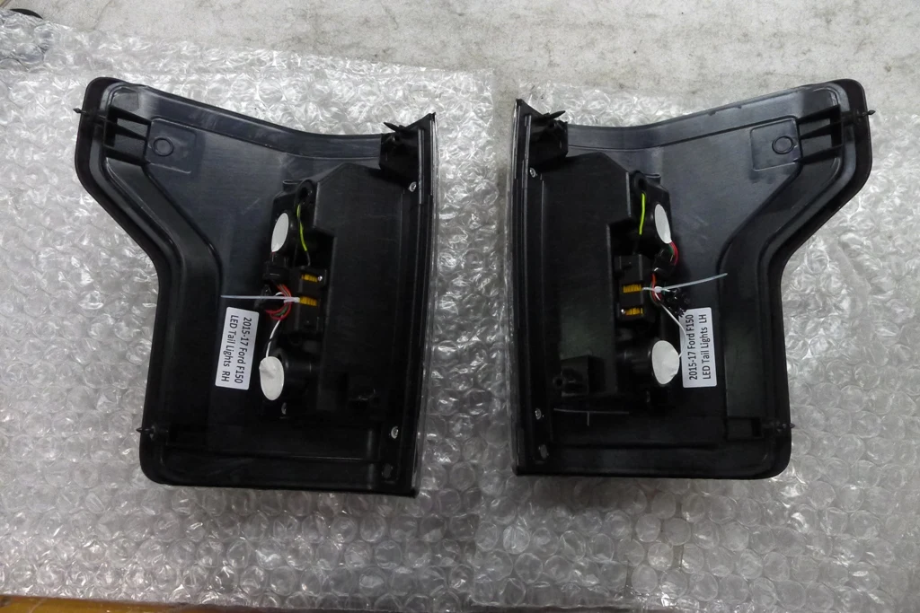 High Quality Sequential Signal  Breathing light effect Black Lens smoke white Light Bar LED Taillights for Ford F150 15-20