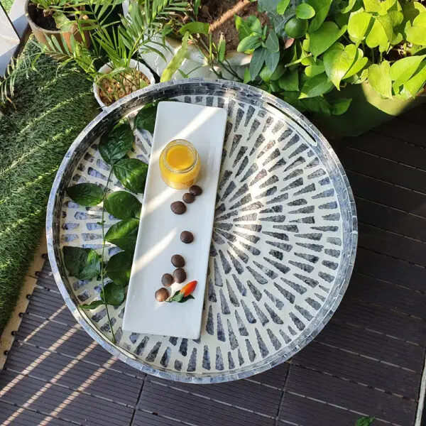 Handmade round lacquerware mother of pearl inlay tray seashell inlaid wood trays produced in Vietnam