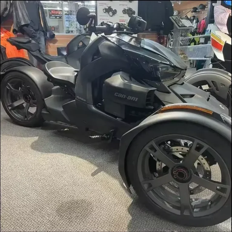 AGILE 2022 Can-Am Outlander MAX 6x6 DPS 650
