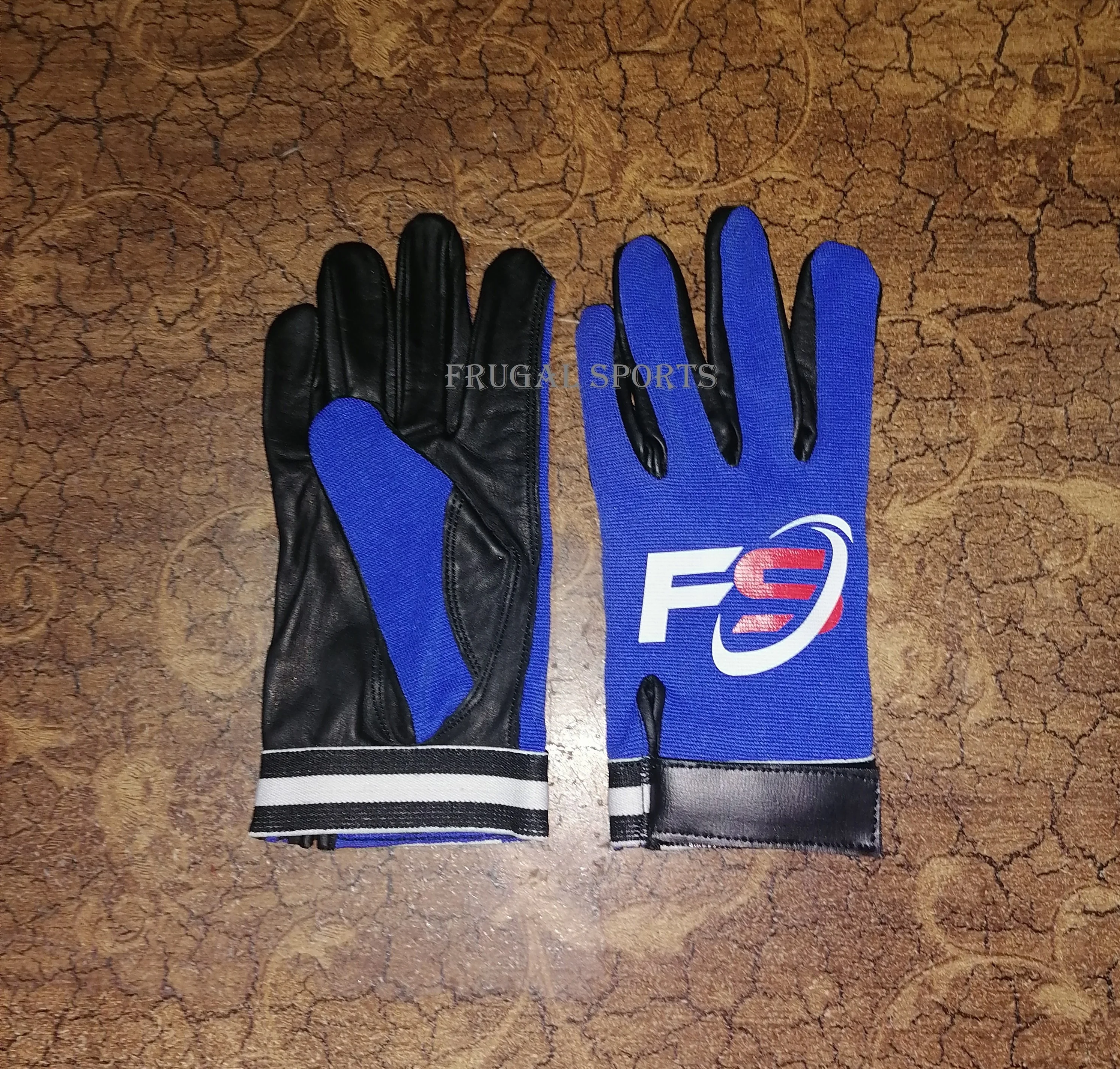 Skydiving Gloves With Embroidery Logo  Custom print logo Gloves for skydivers leather palm back wind stopper