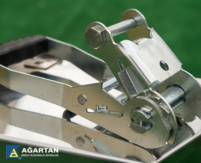 Metal Ratchet Strap Belt Ratchet Fastening Safety Lock Galvanized Product Rope Adjustment Belt Retractable Rope Buckles 2500 DaN