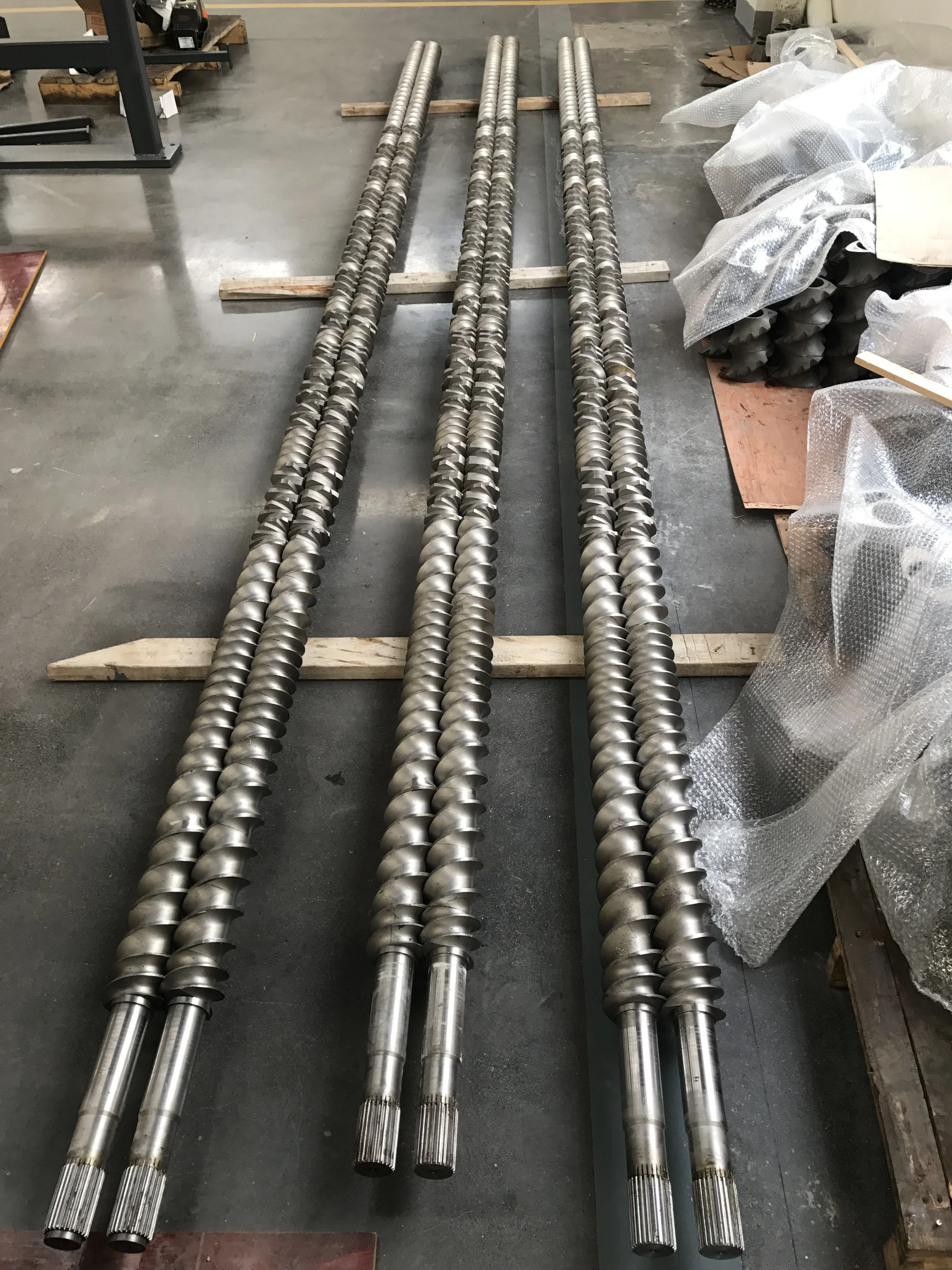 Pelletizing Screw Barrel Parallel Twin Screw Barrel For Plastic Extruder