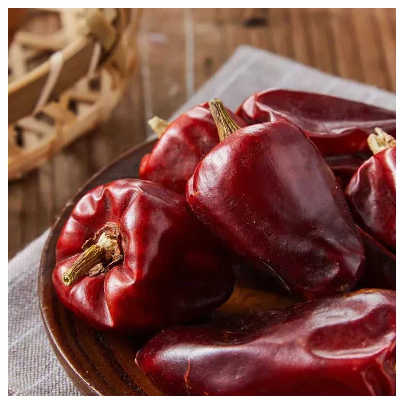 Wholesale Spice Natural Sweet Dried Red Chili / Pepper Bulk IQF Frozen Red Chilli Pepper