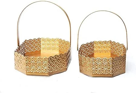 standaard heart sshape basket with competitive prices gold color metal hamper basket for home use wedding gifting use items 2024