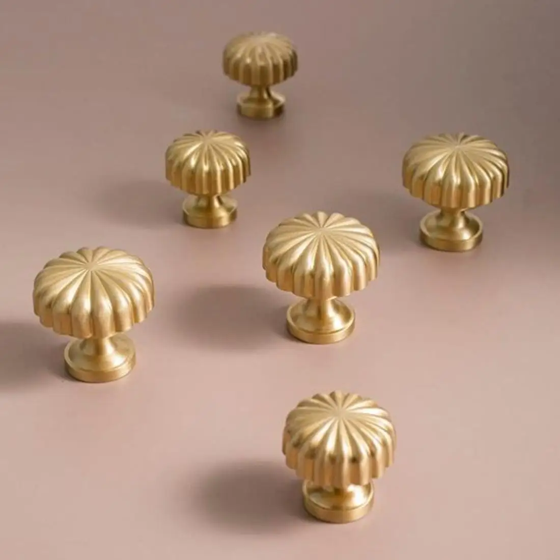 Classic Style Knob Rust Free Brass Easy mounted Door knob and handles hot selling latest luxury hardware Knobs for home & hotel