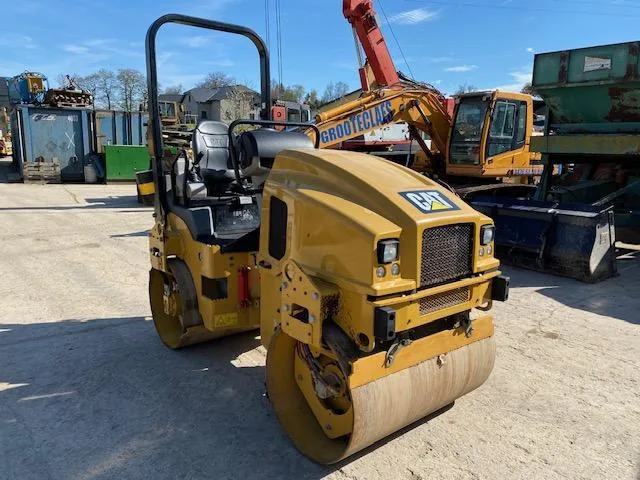 Cat CB 2.7 Road Roller Caterpillar Road Machinery Engineering & Construction Machinery