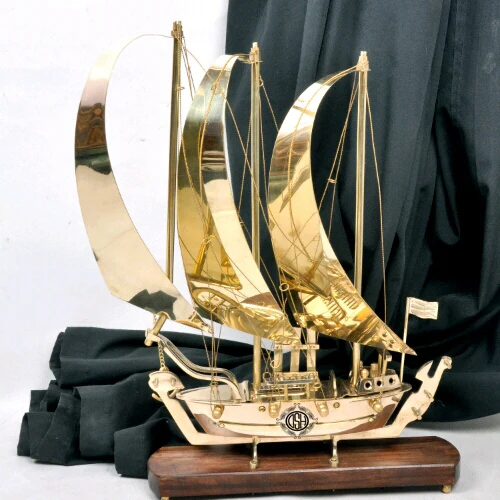 Top Selling Brass Titanic Ship 10 Inch Showpiece With Wooden Base Perfect For Home Decoration and Gifting