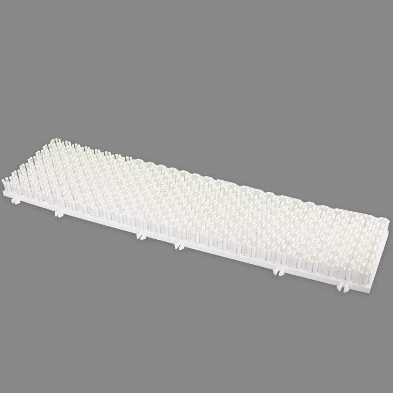 2020 hot selling White 80*20cm Plastic artificial non slip Dry ski slope mat for amusement
